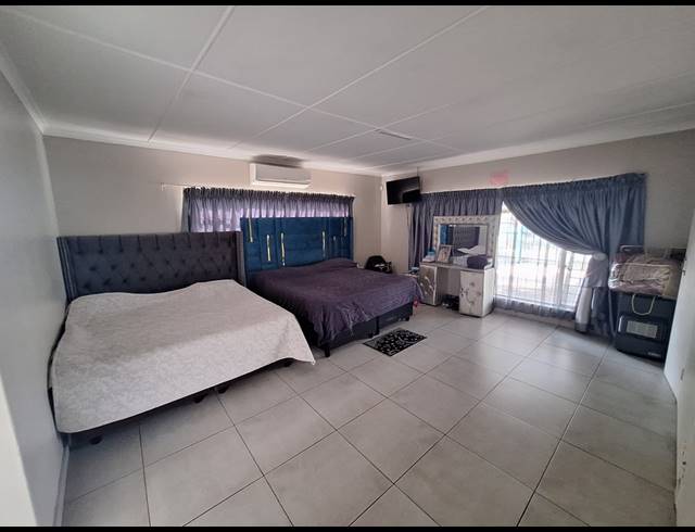 3 BEDROOM HOUSE FOR SALE IN VANDERBIJLPARK SE 7